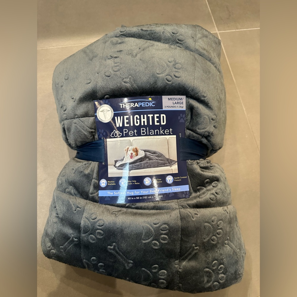 Therapedic Gray Weighted Pet Blanket - Medium/Large Calming Plush